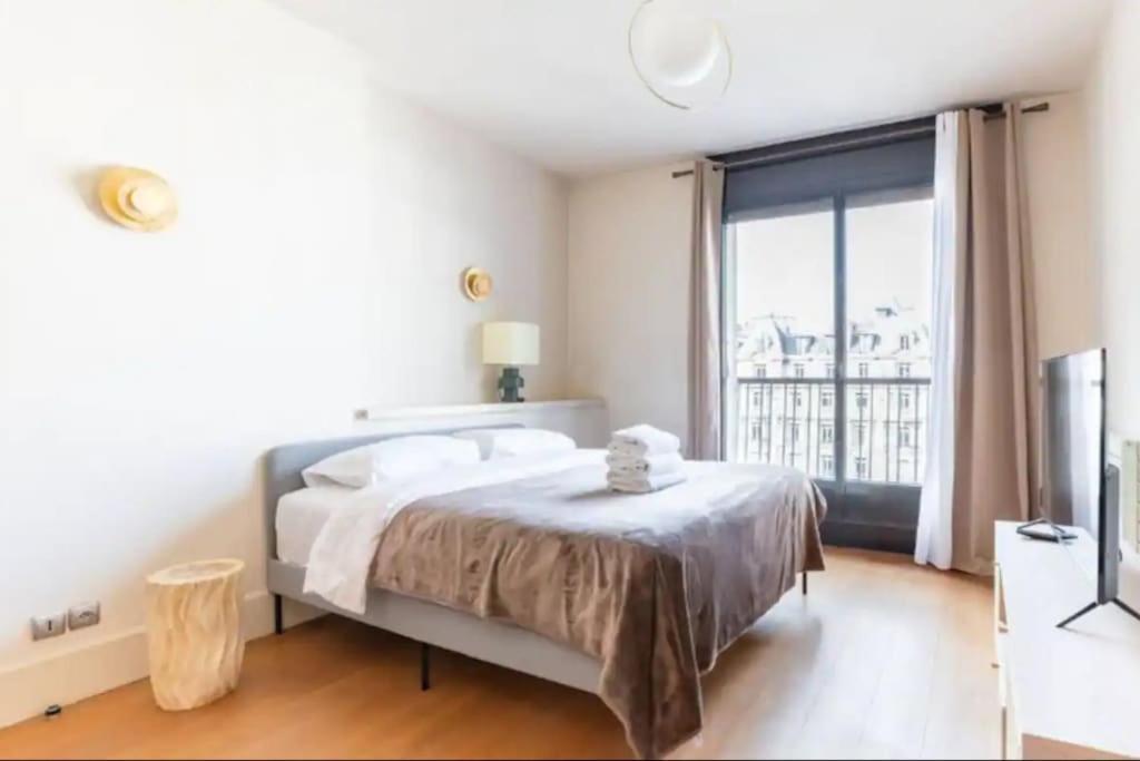 Avenue Montaigne Luxury Apartment 2Br 4P Paris Exterior photo